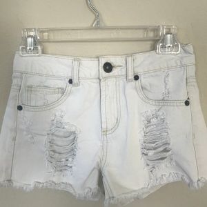 ❤️WHITE JEAN SHORT SHORTS DISTRESSED SIZE 1